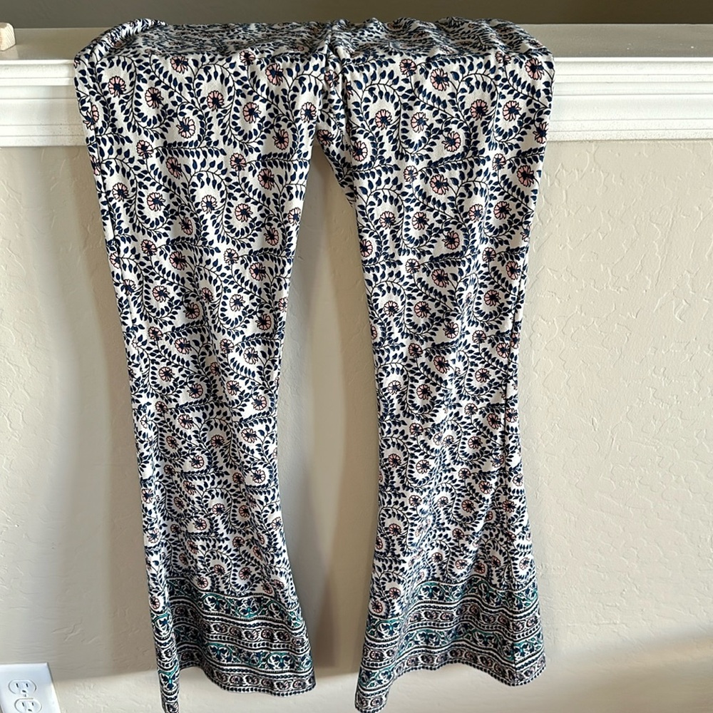 Flared leggings